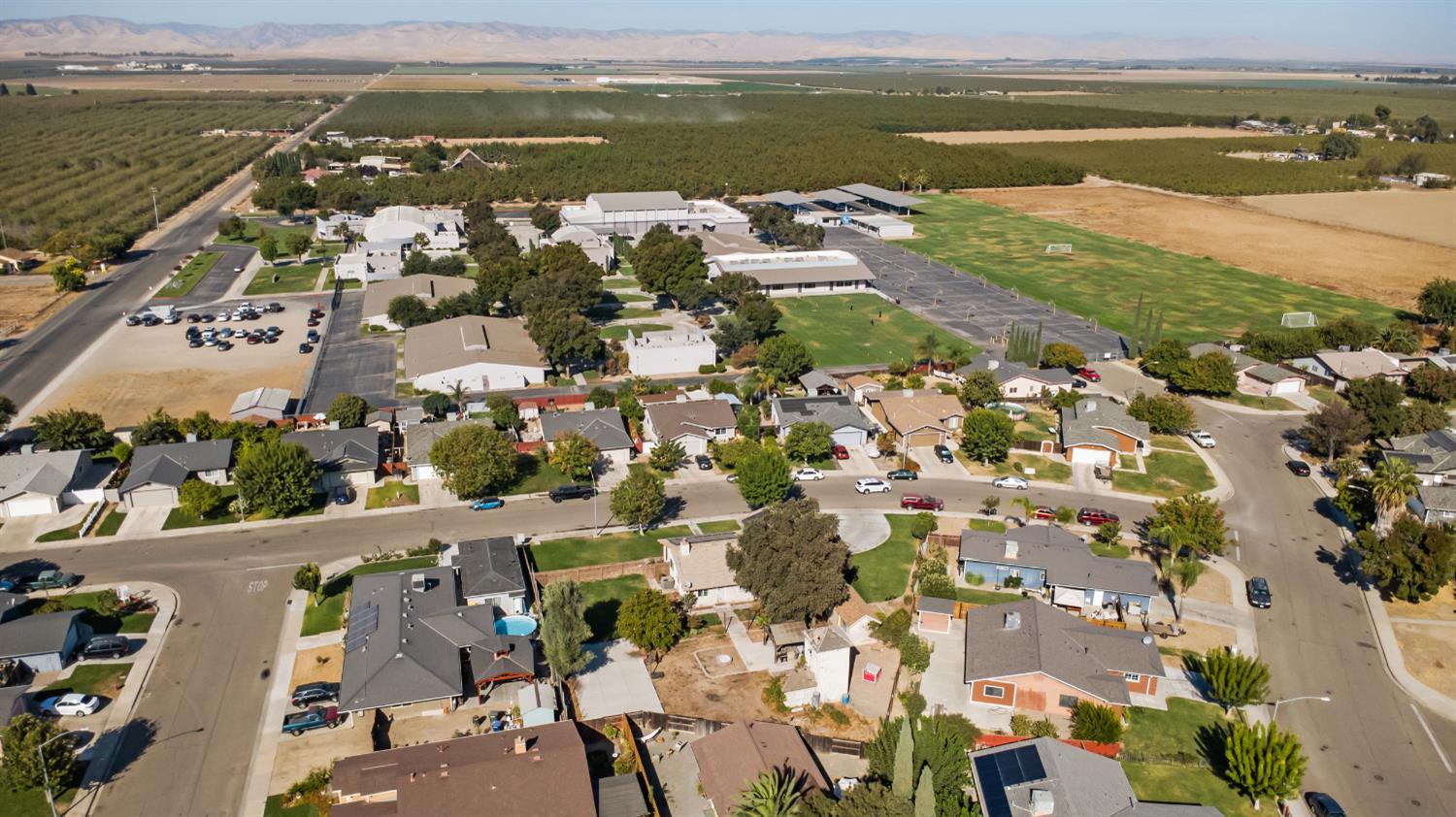 1422 Silva Ave, Newman, CA 95360