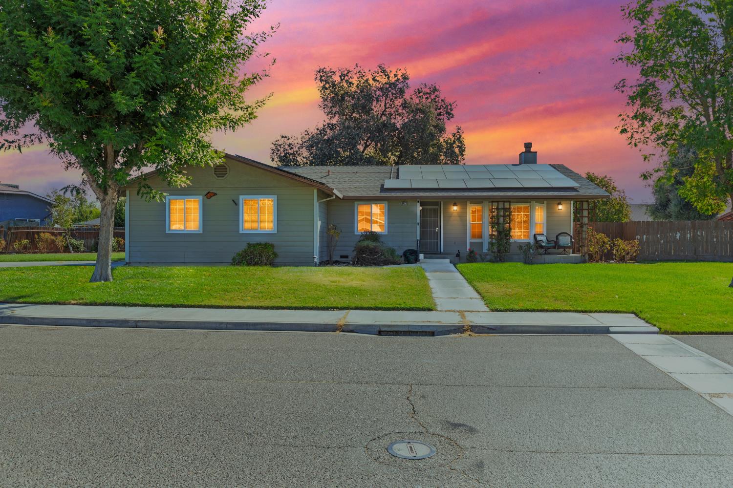 1422 Silva Ave, Newman, CA 95360