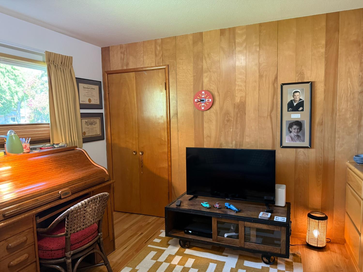 213 Hilton St, Madera, CA 93637
