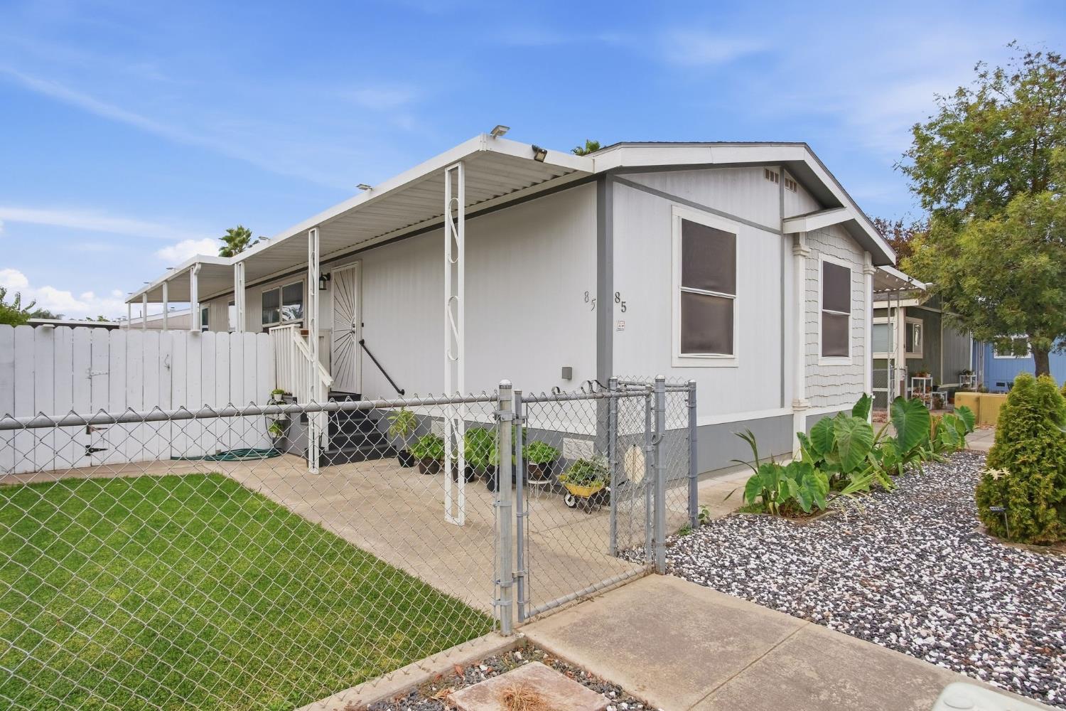 5901 Newbrook Cir #85, Riverbank, CA 95367
