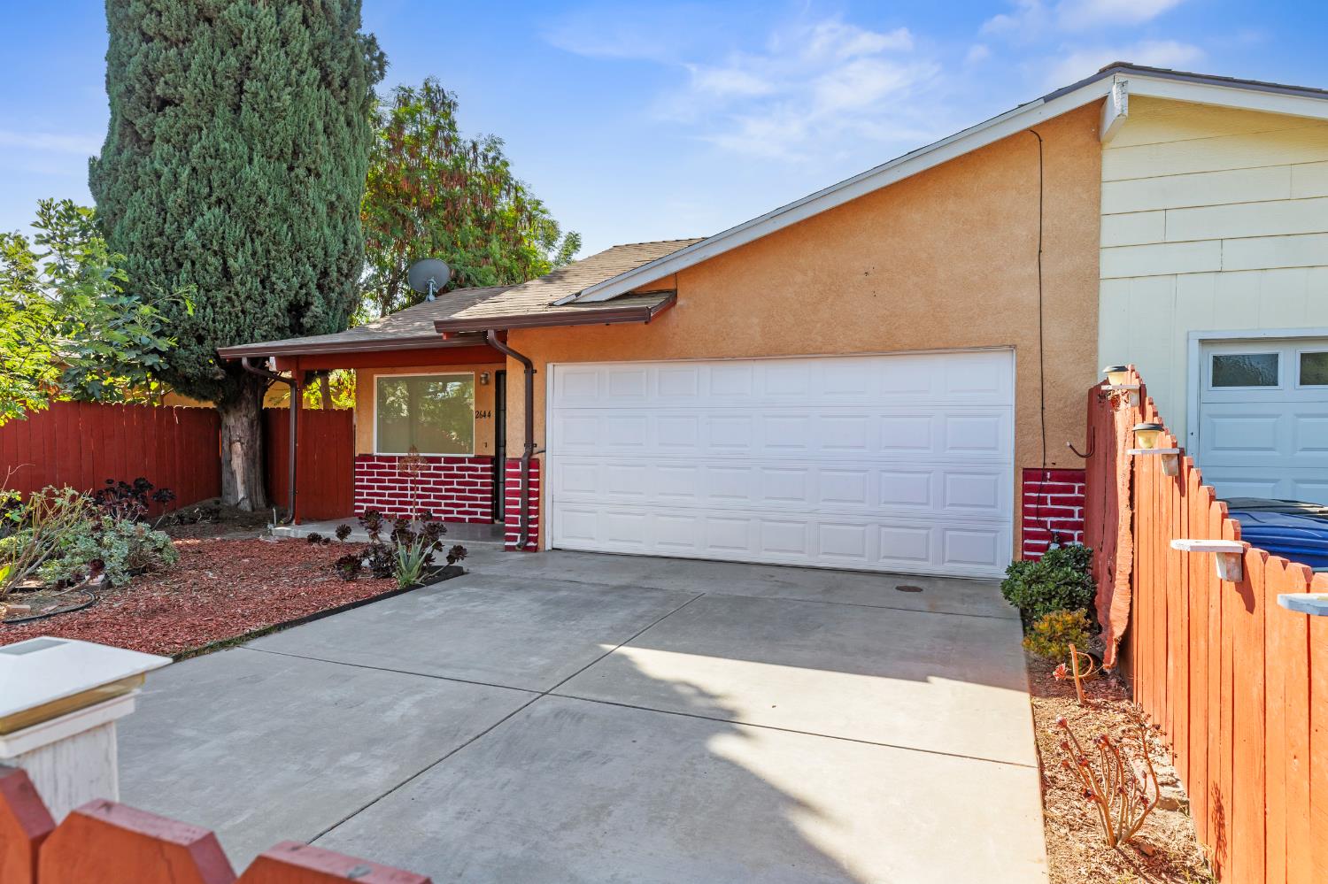 2644 San Ignacio Ave, Modesto, CA 95354