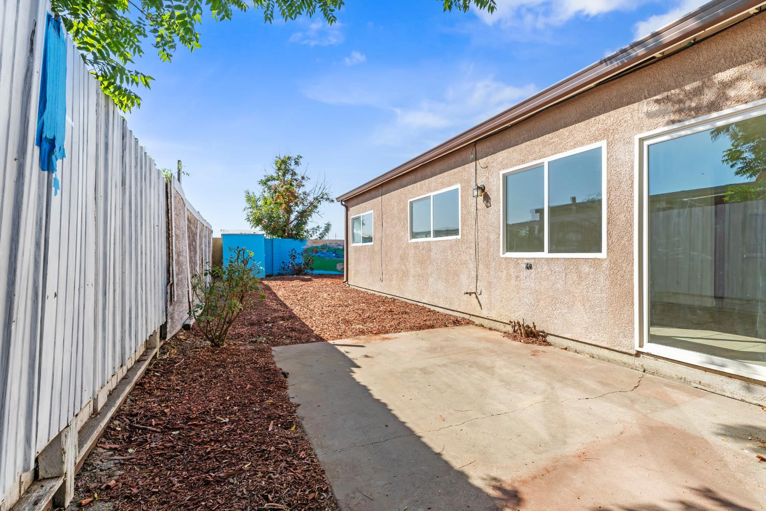 2644 San Ignacio Ave, Modesto, CA 95354
