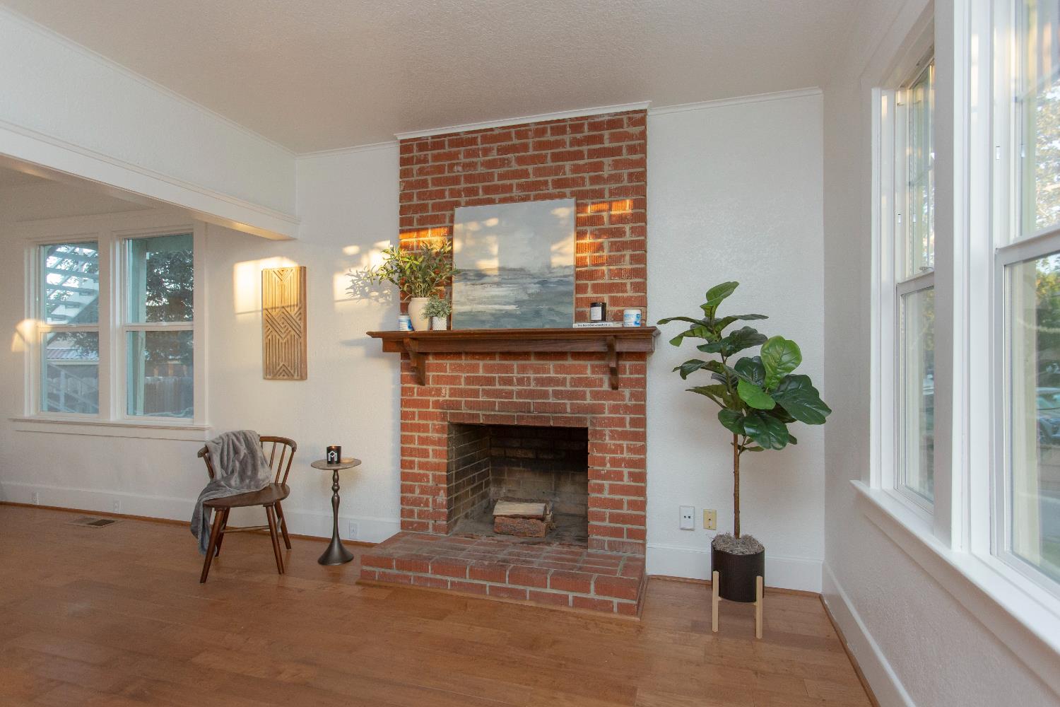 689 Alpha Rd, Turlock, CA 95380