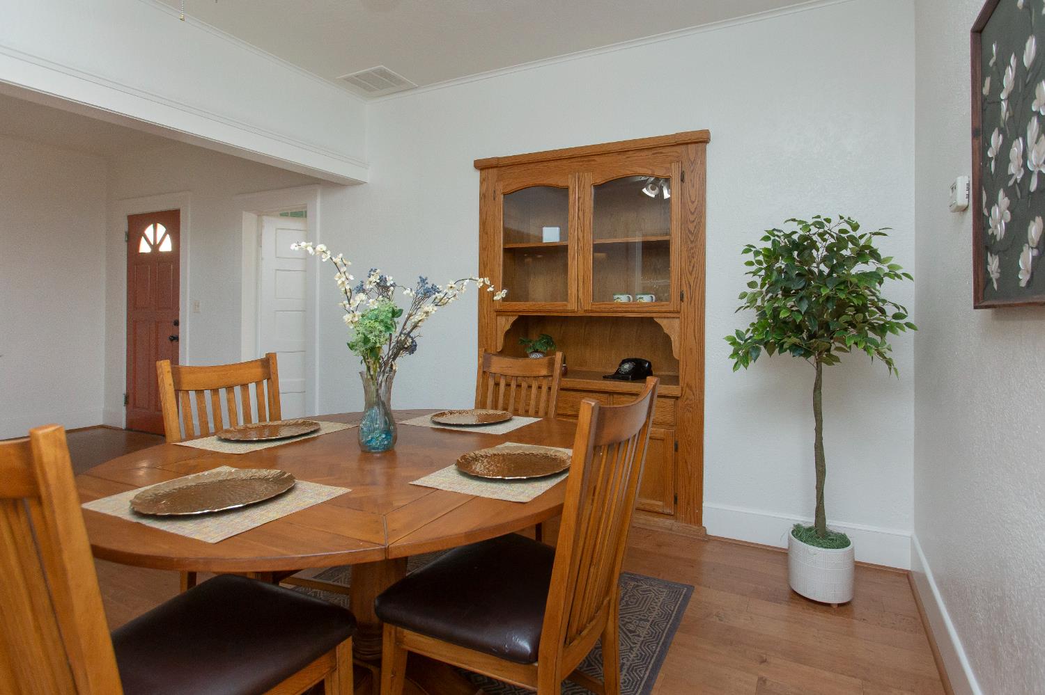 689 Alpha Rd, Turlock, CA 95380