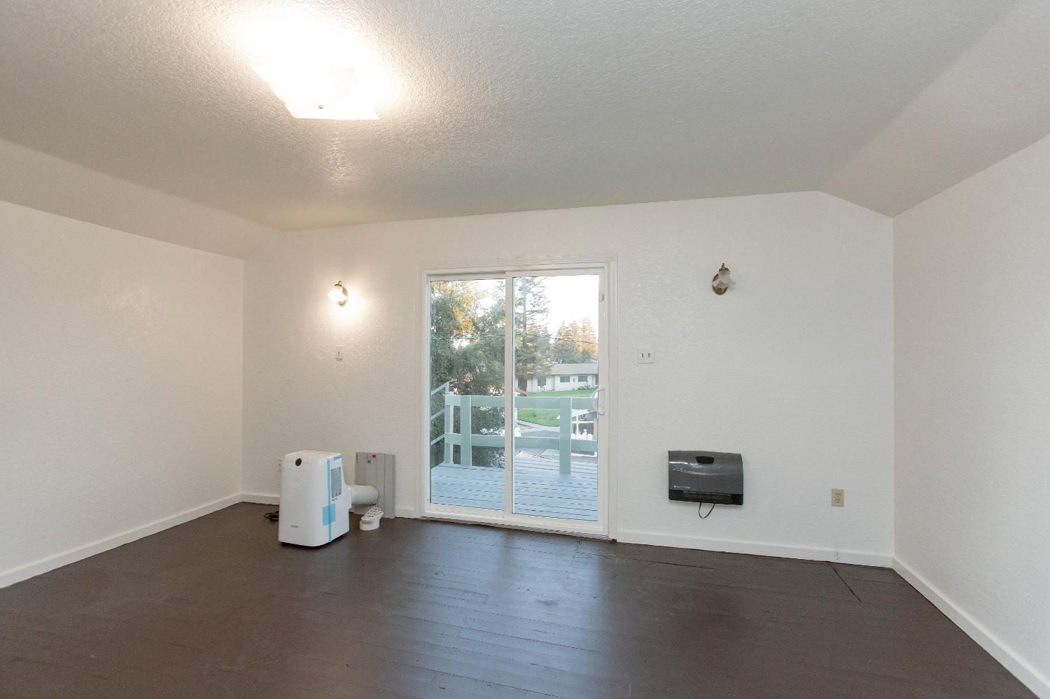 689 Alpha Rd, Turlock, CA 95380