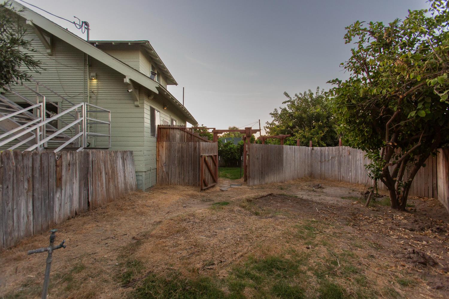 689 Alpha Rd, Turlock, CA 95380
