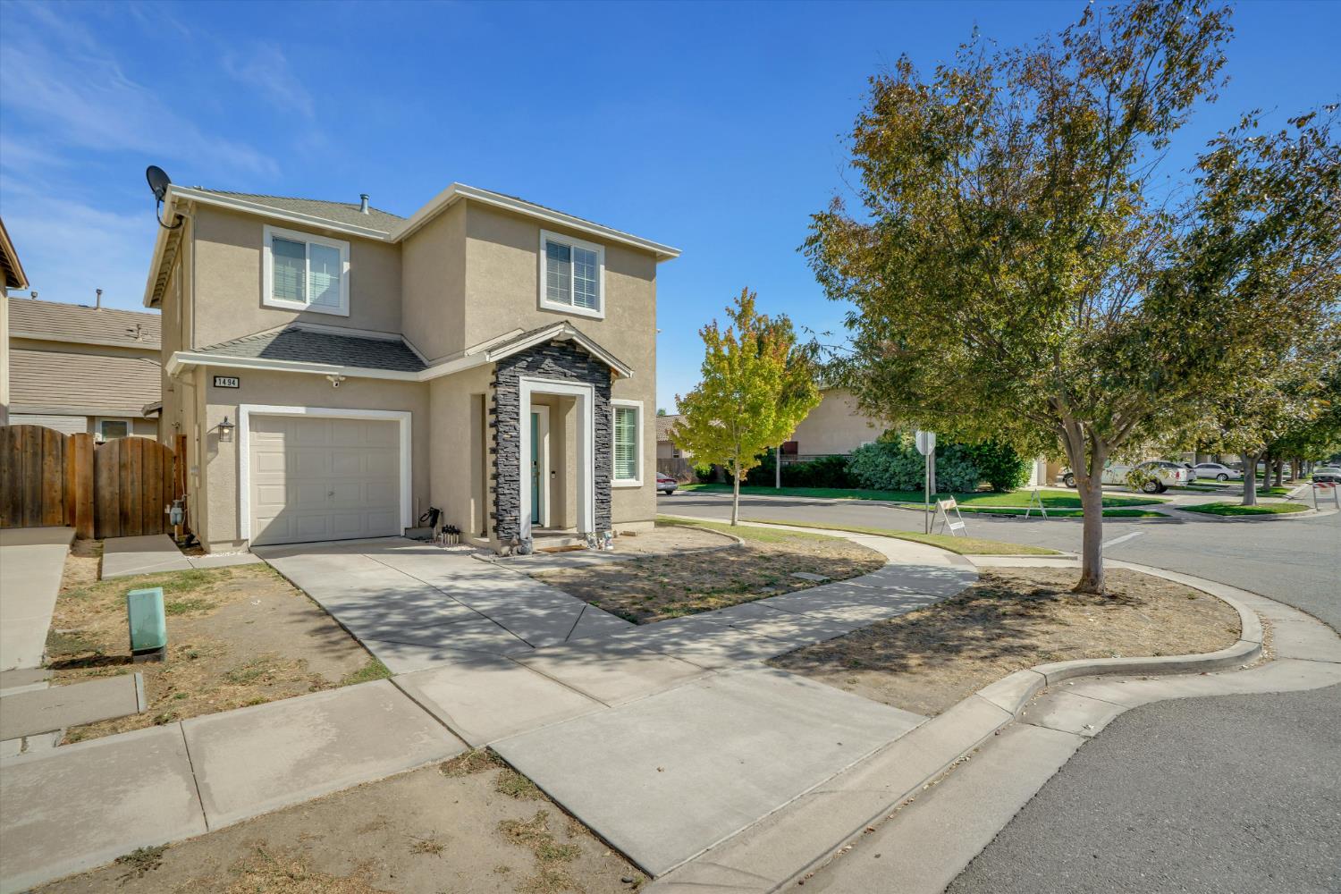 1494 Hearthsong Dr, Manteca, CA 95337