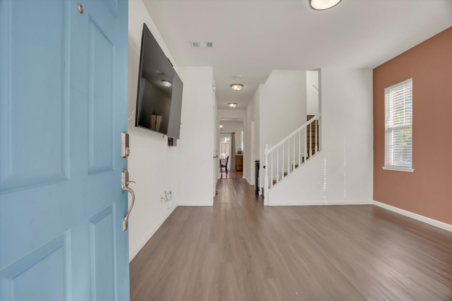 1494 Hearthsong Dr, Manteca, CA 95337