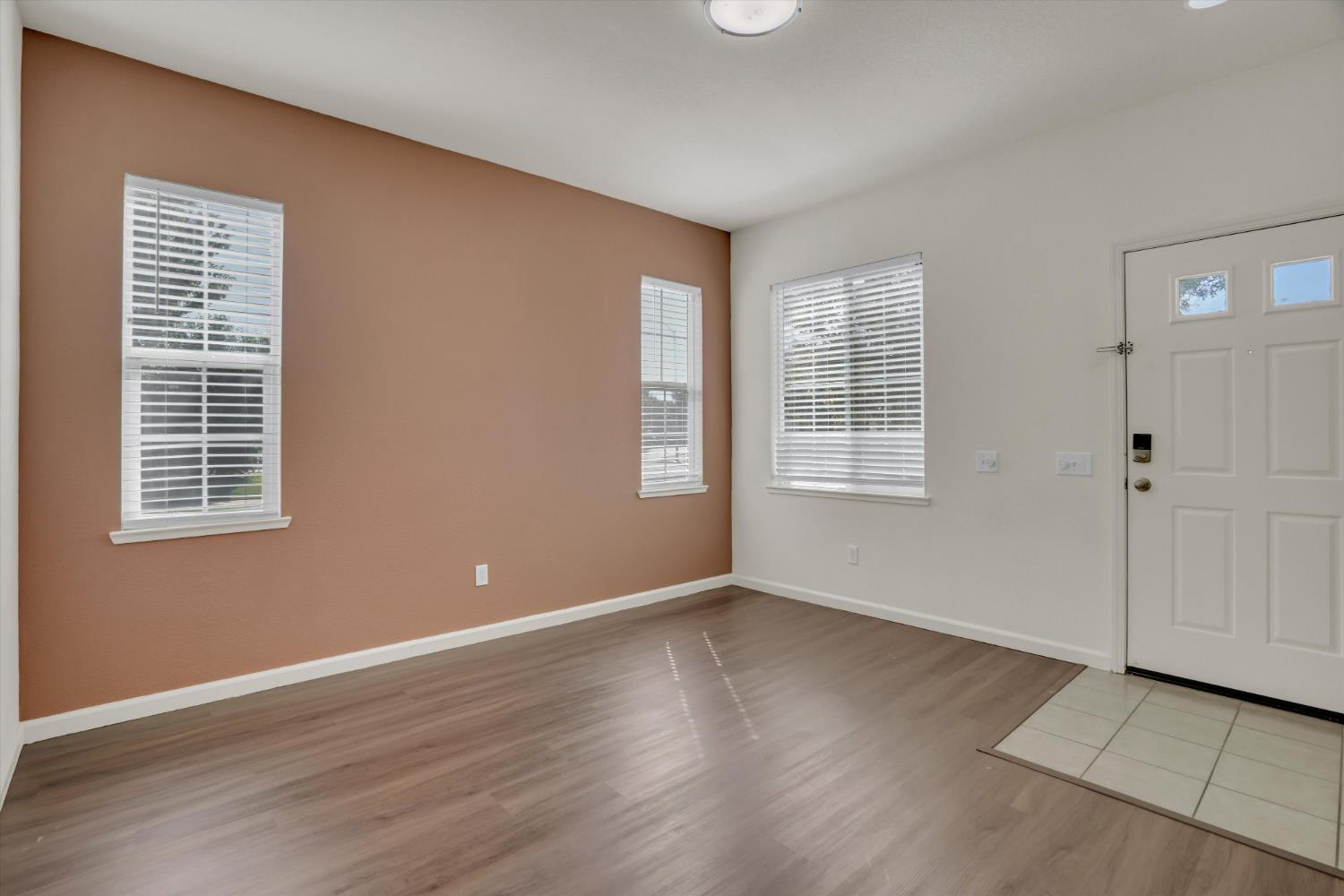 1494 Hearthsong Dr, Manteca, CA 95337