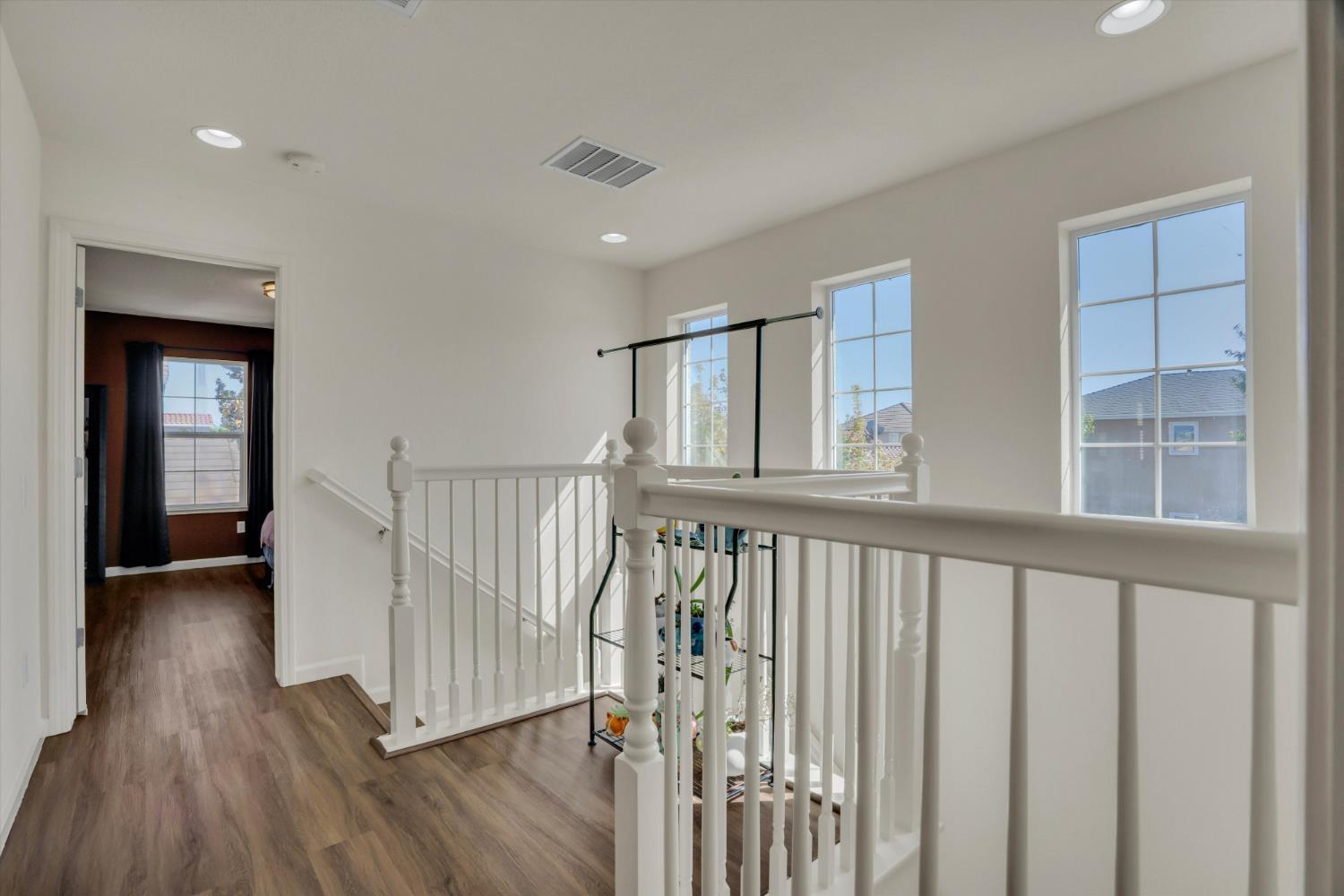1494 Hearthsong Dr, Manteca, CA 95337