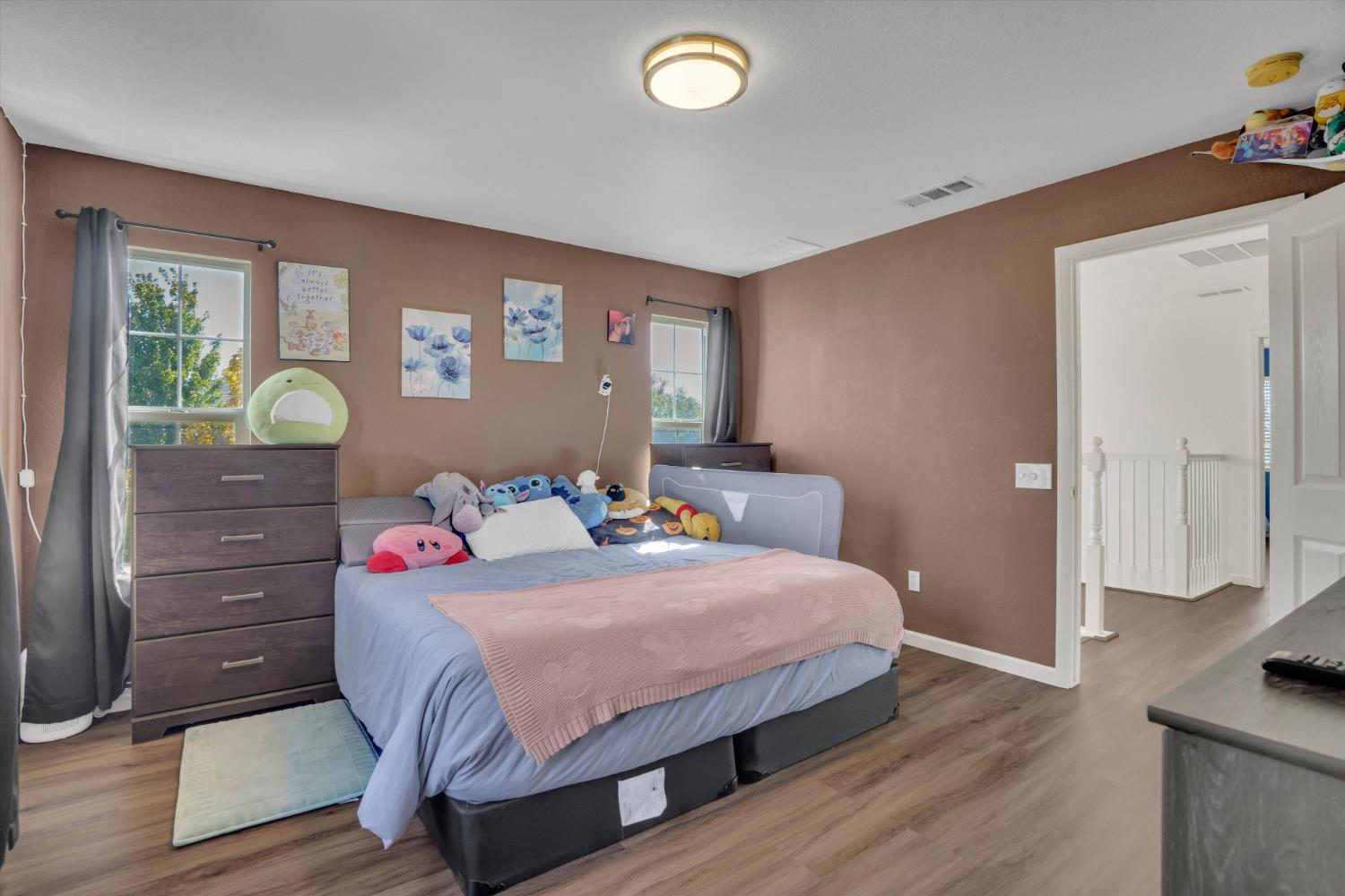 1494 Hearthsong Dr, Manteca, CA 95337