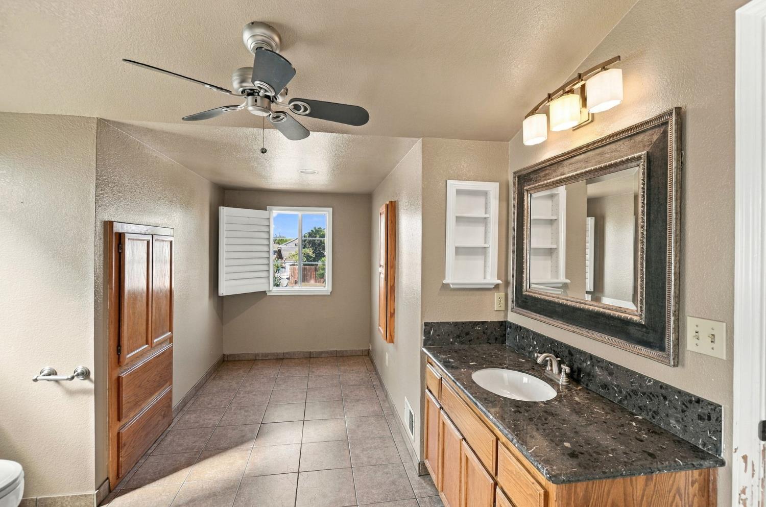 2400 Payne Ave, Modesto, CA 95351
