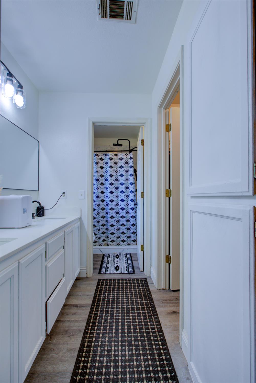 5718 Prince Norman Way, Riverbank, CA 95367