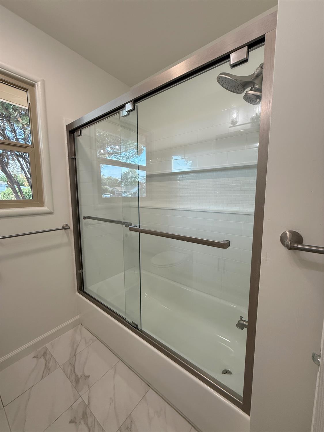 701 S Minaret, Turlock, CA 95380
