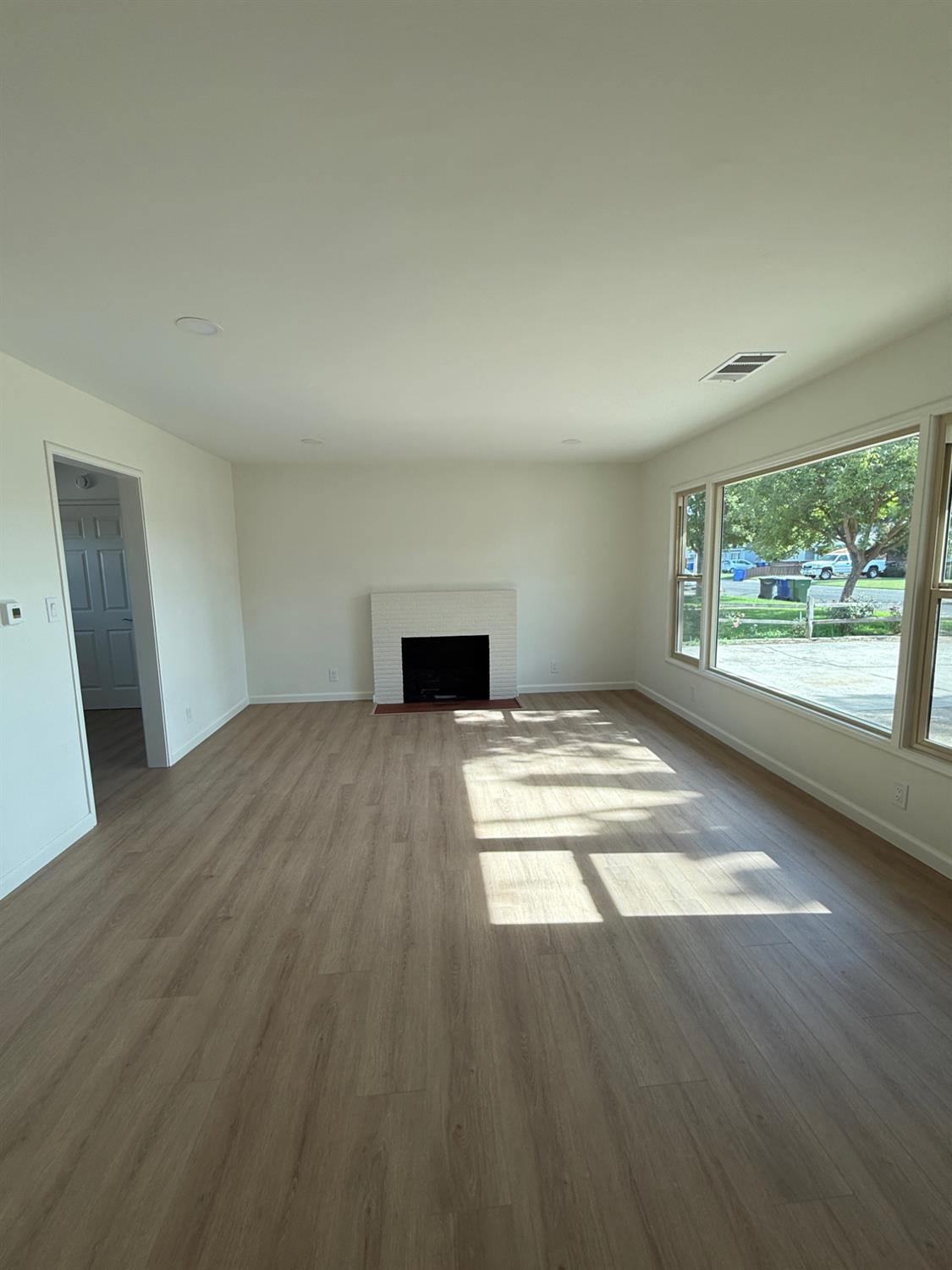 701 S Minaret, Turlock, CA 95380