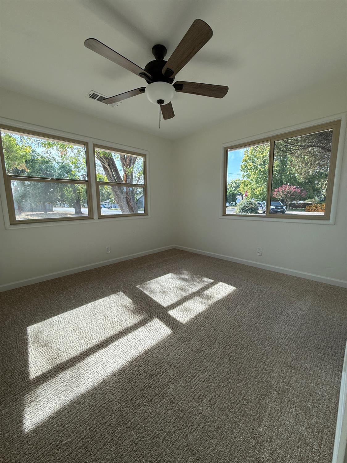 701 S Minaret, Turlock, CA 95380