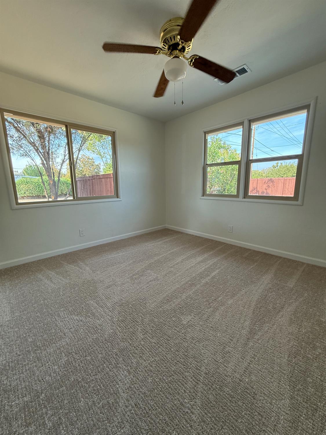 701 S Minaret, Turlock, CA 95380
