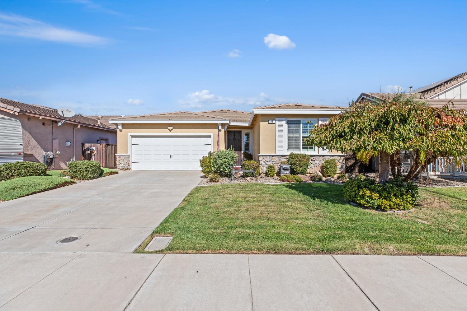 1061 Alba St, Manteca, CA 95337