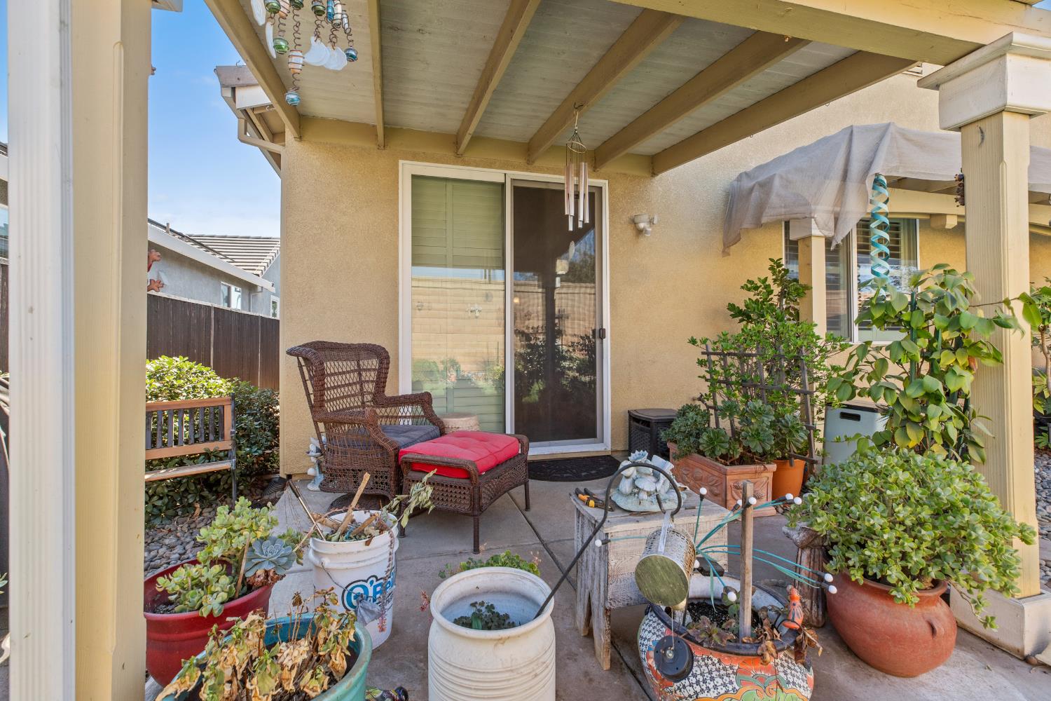 1061 Alba St, Manteca, CA 95337