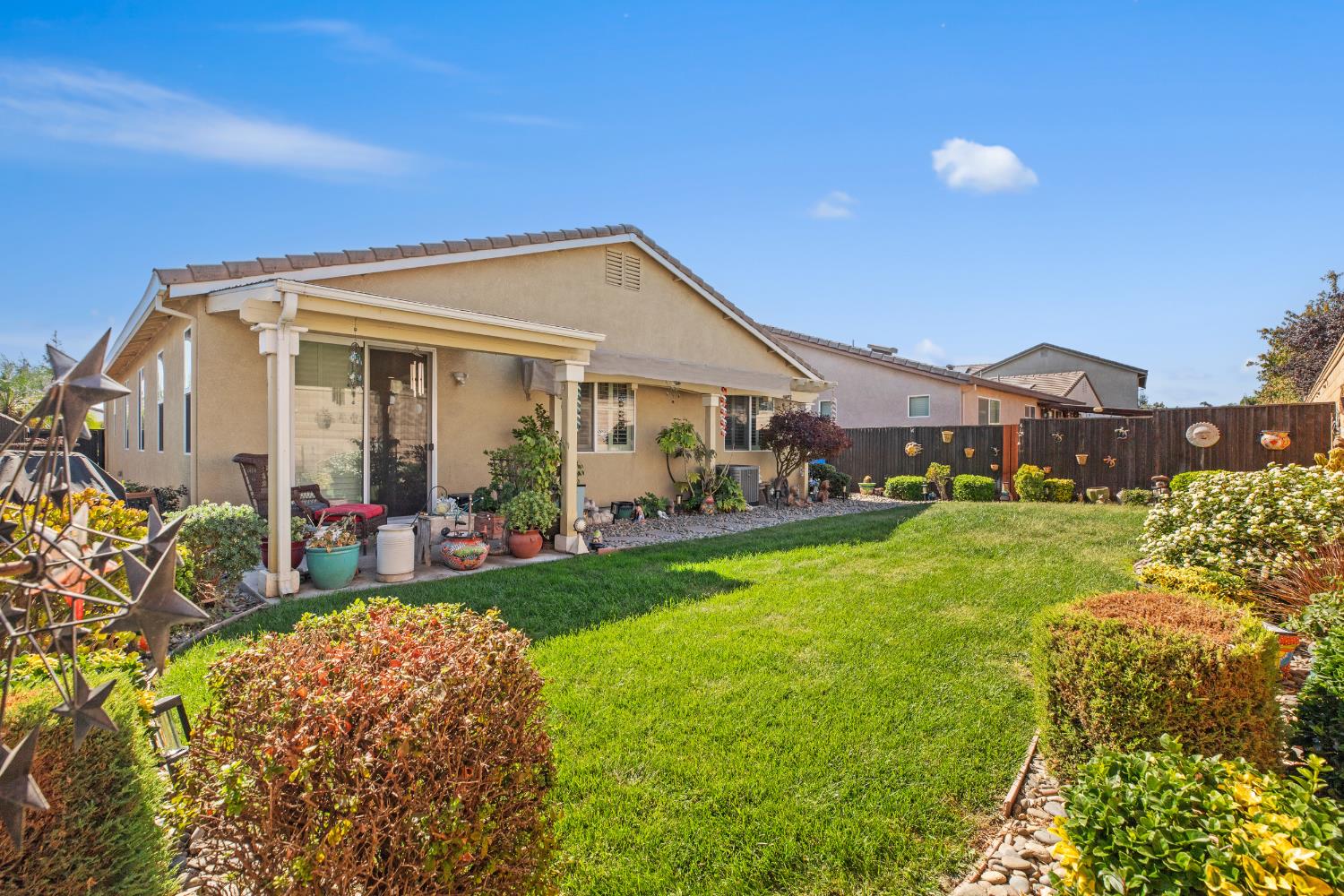 1061 Alba St, Manteca, CA 95337
