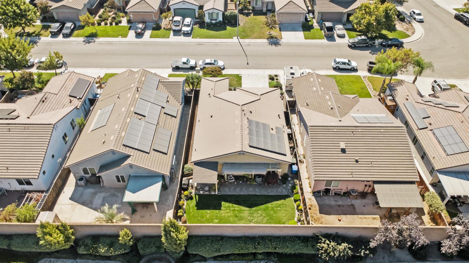 1061 Alba St, Manteca, CA 95337