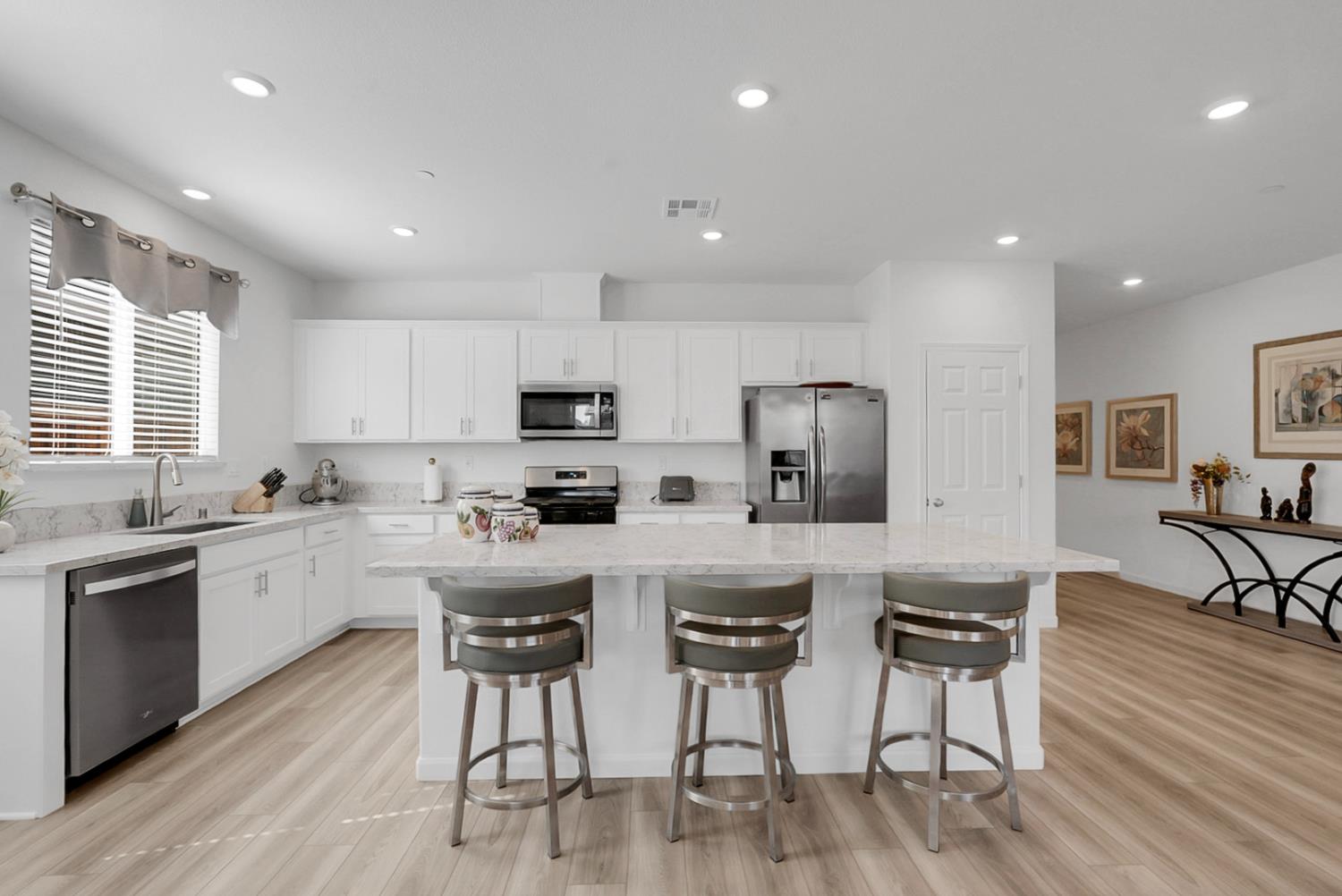 924 Somerset Way, Patterson, CA 95363