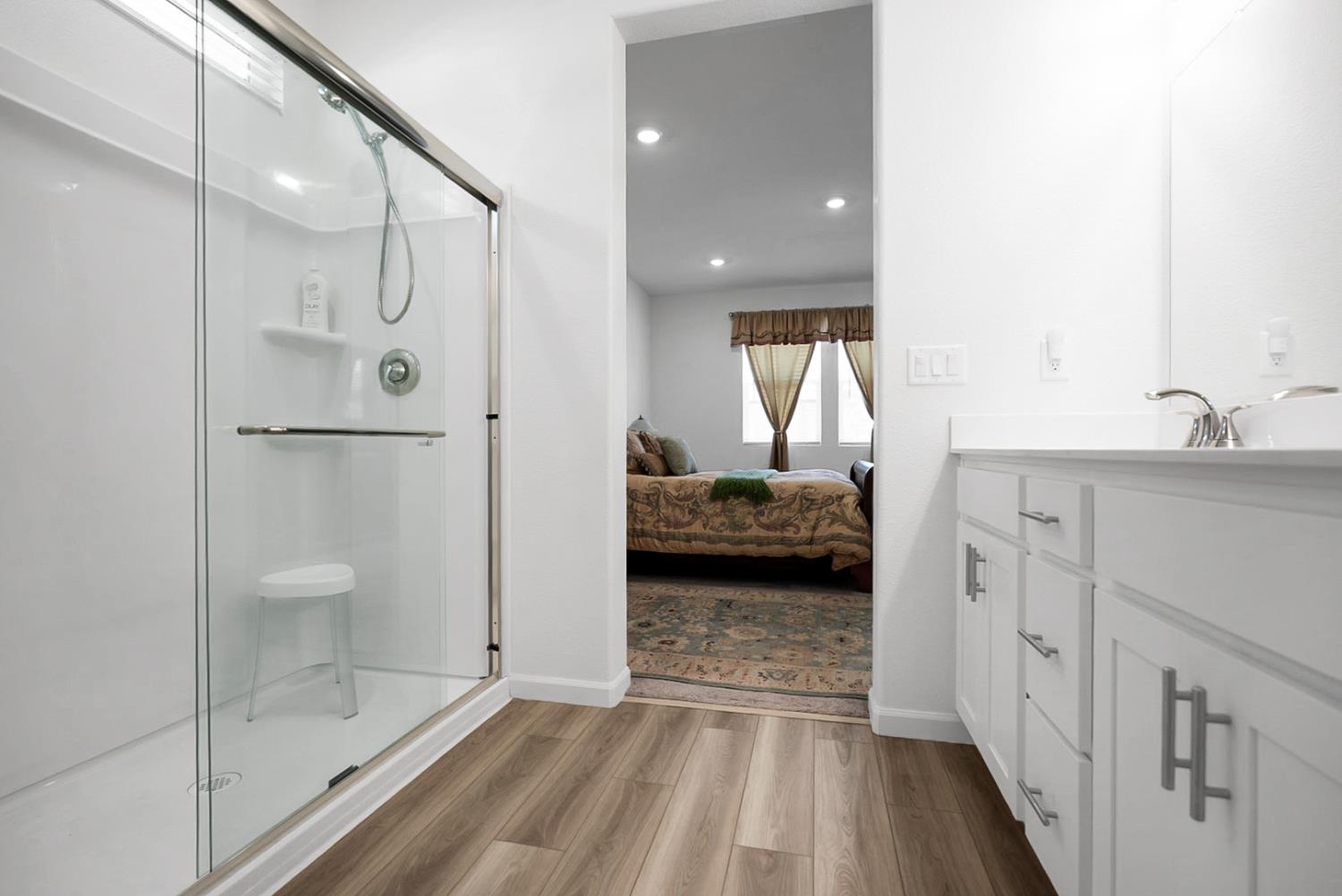 924 Somerset Way, Patterson, CA 95363