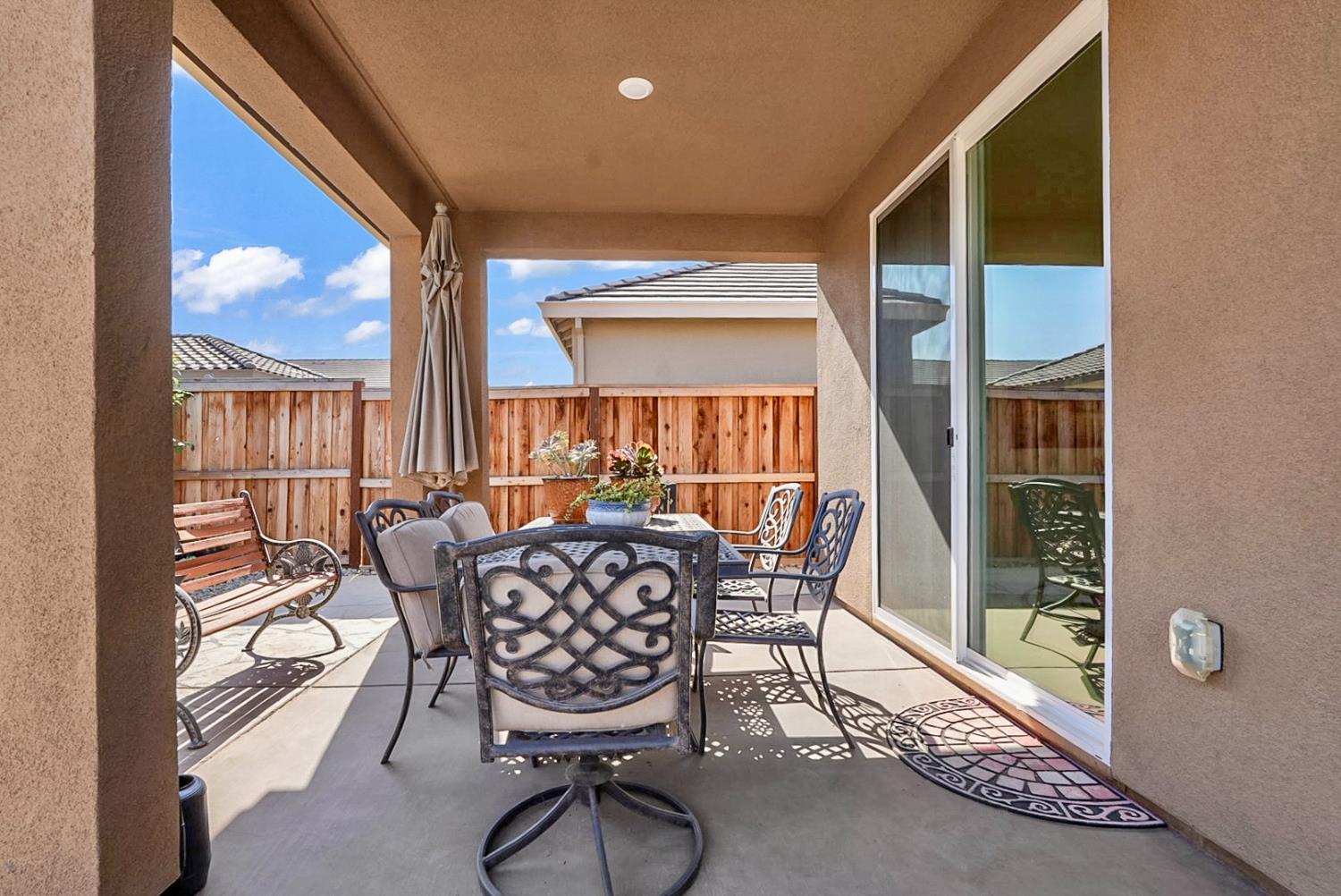 924 Somerset Way, Patterson, CA 95363