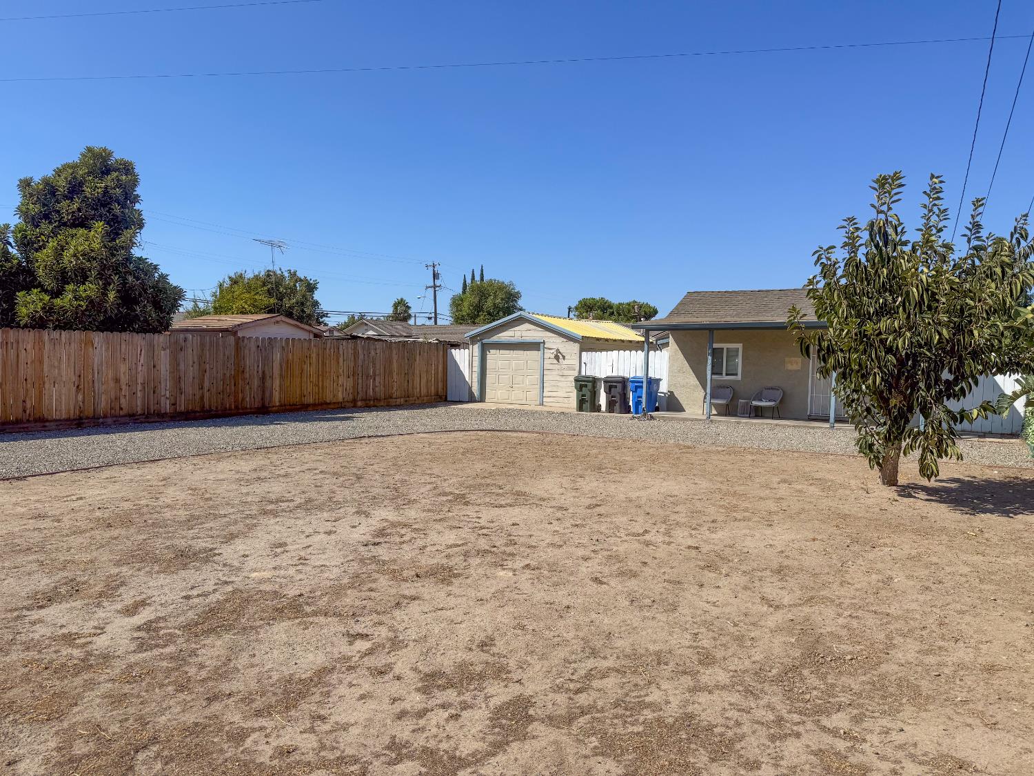 415 Sutter St, Manteca, CA 95336
