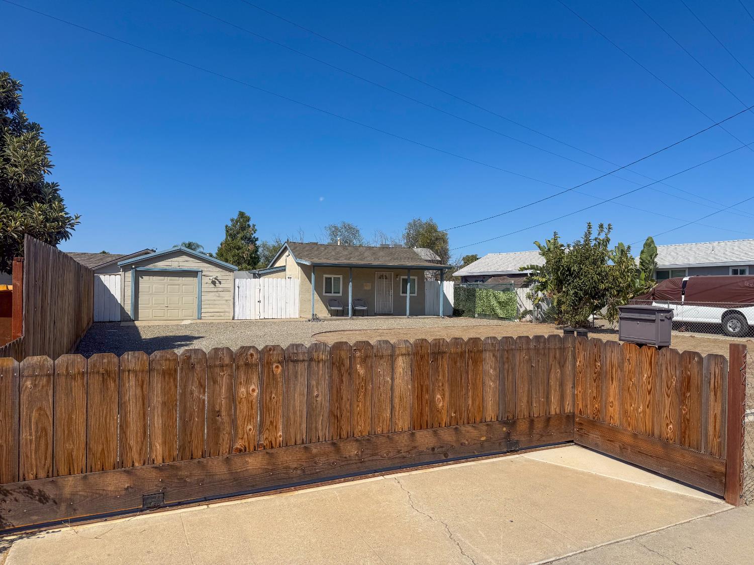 415 Sutter St, Manteca, CA 95336