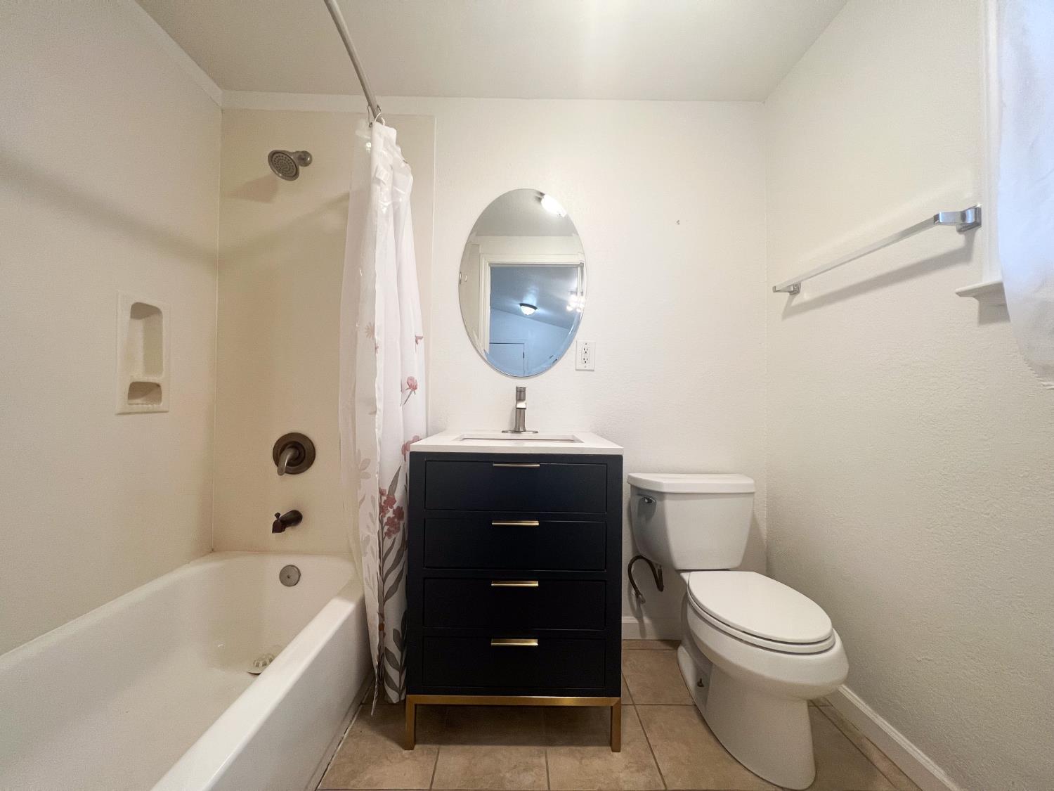415 Sutter St, Manteca, CA 95336