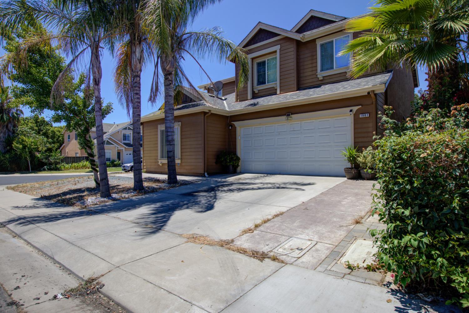 1901 St Sebastian Way, Modesto, CA 95358