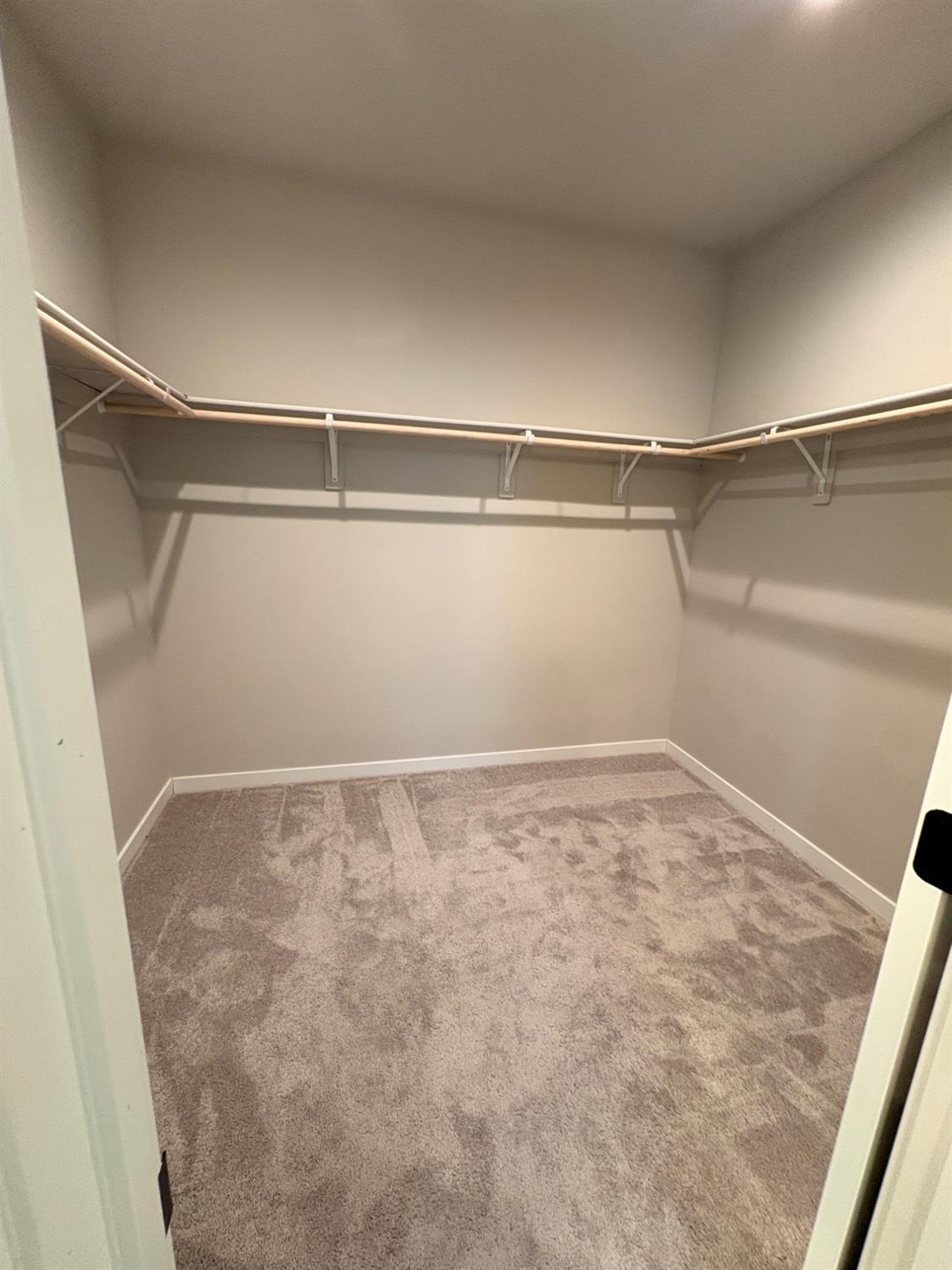 738 Katelyn Ave, Madera, CA 93636
