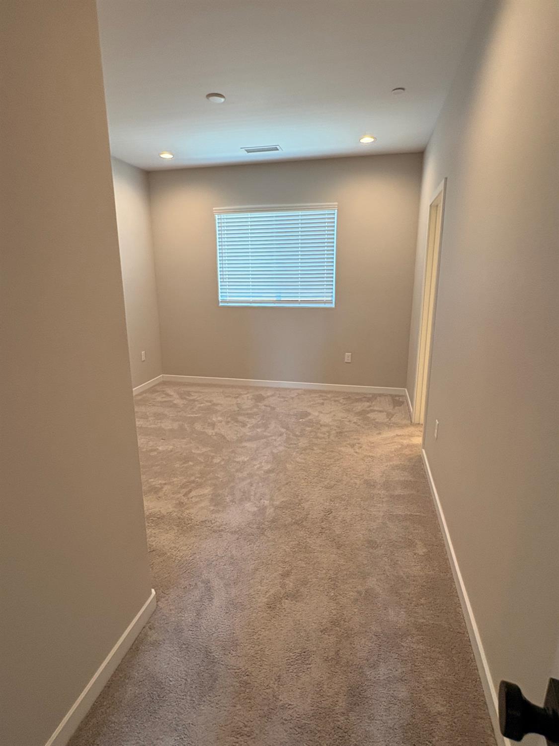 738 Katelyn Ave, Madera, CA 93636