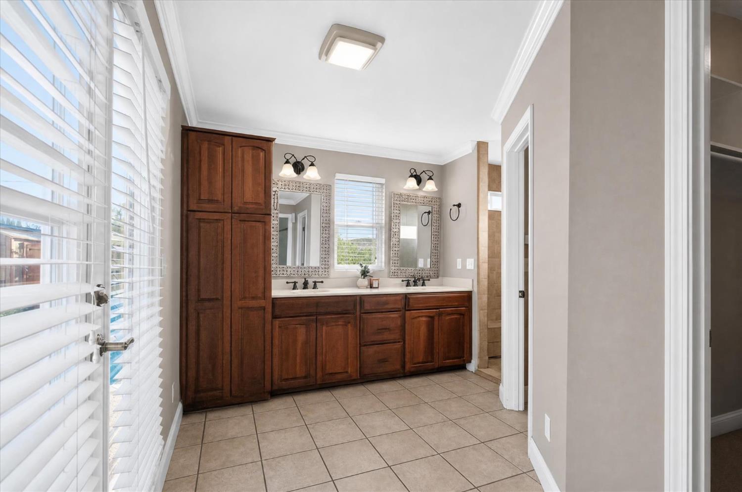 356 N sheridan, Manteca, CA 95336