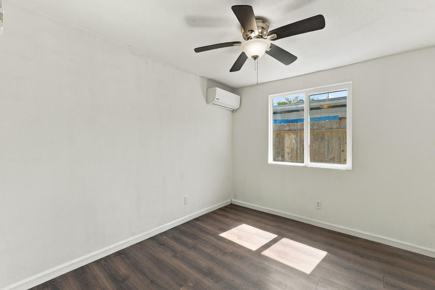915 Sonora St, Madera, CA 93638