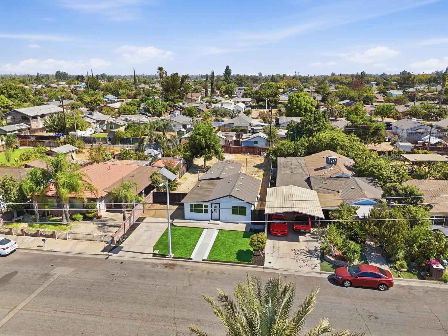 915 Sonora St, Madera, CA 93638