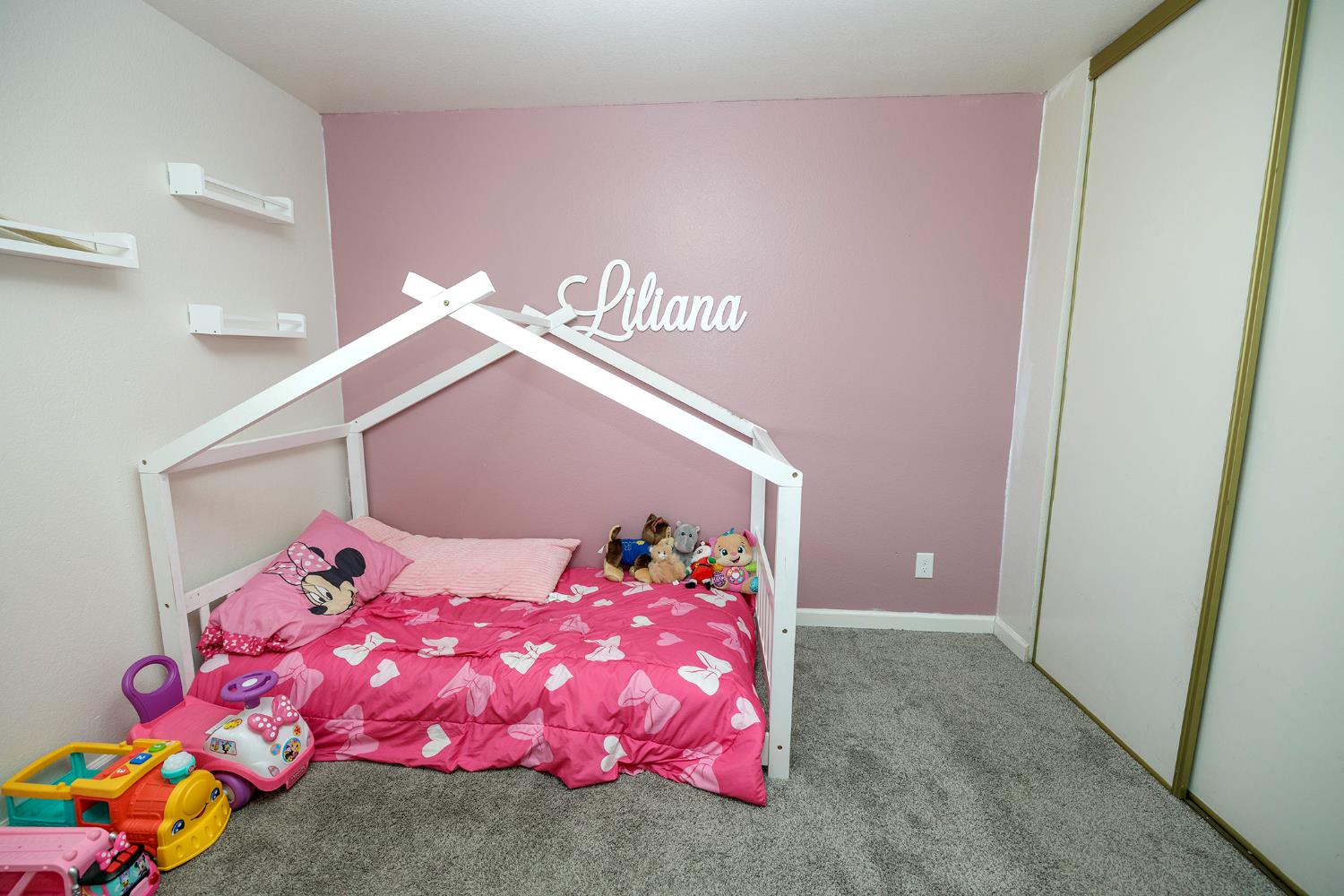 2854 Robirds Ln, Riverbank, CA 95367
