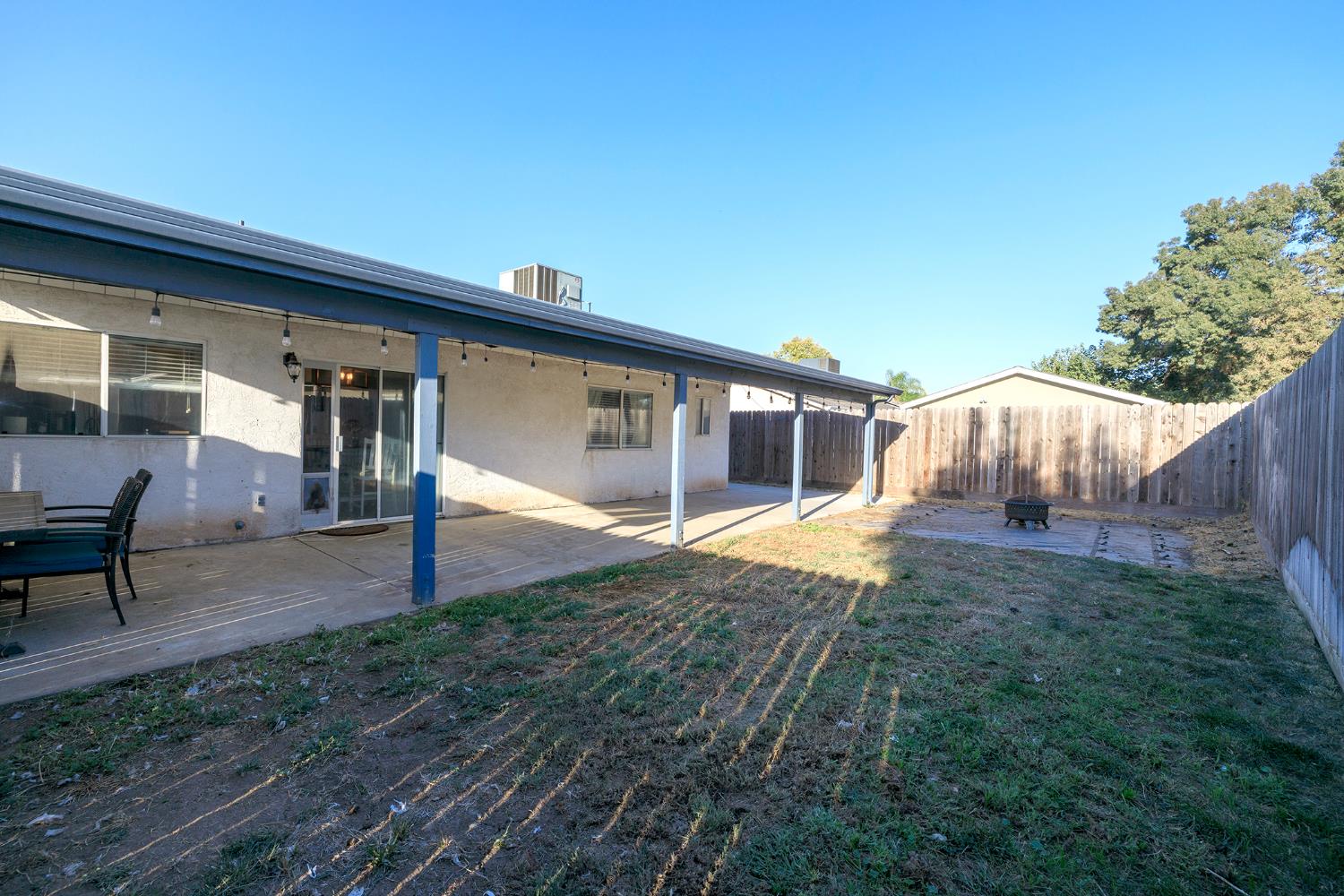 2854 Robirds Ln, Riverbank, CA 95367