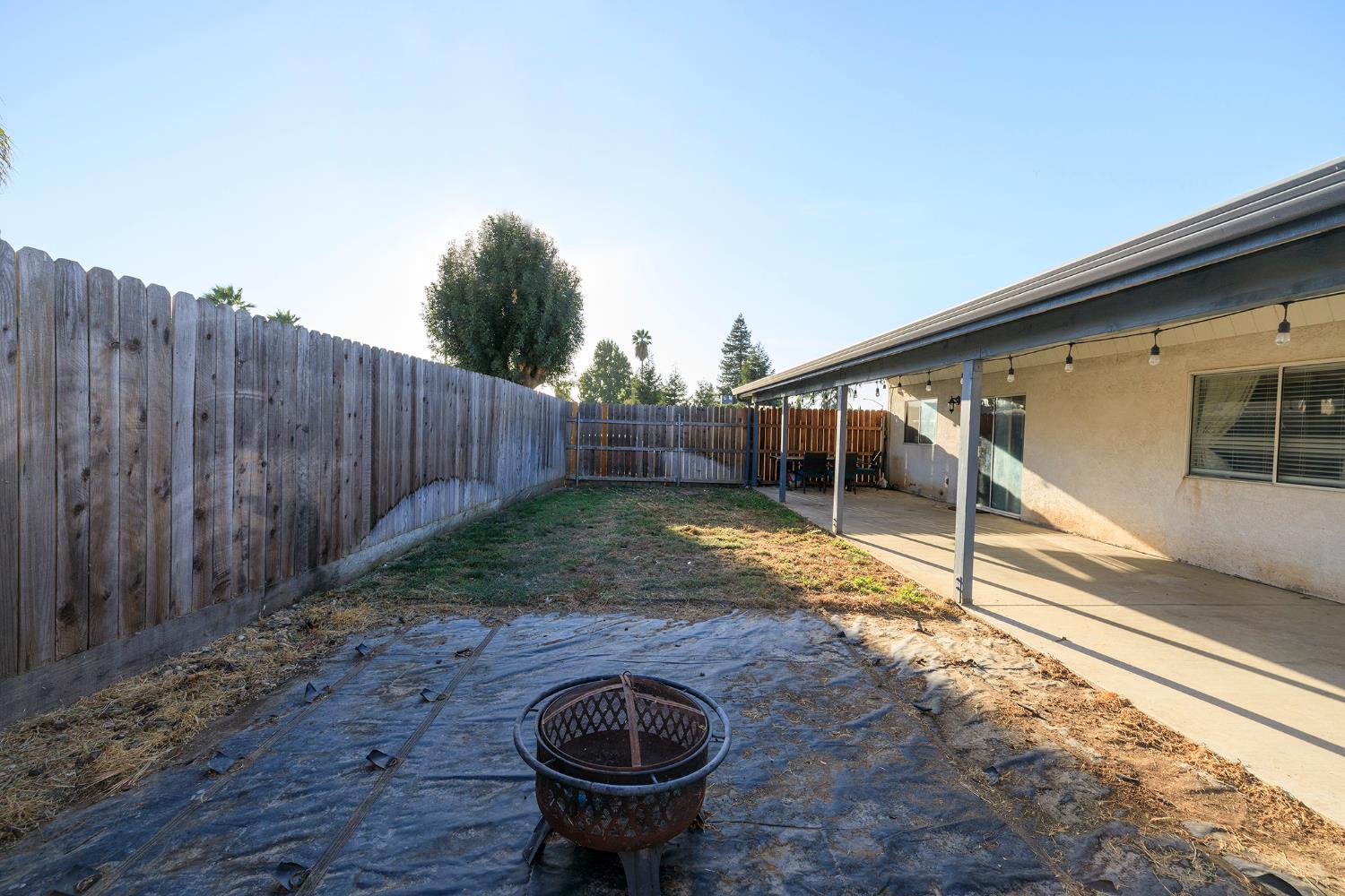 2854 Robirds Ln, Riverbank, CA 95367