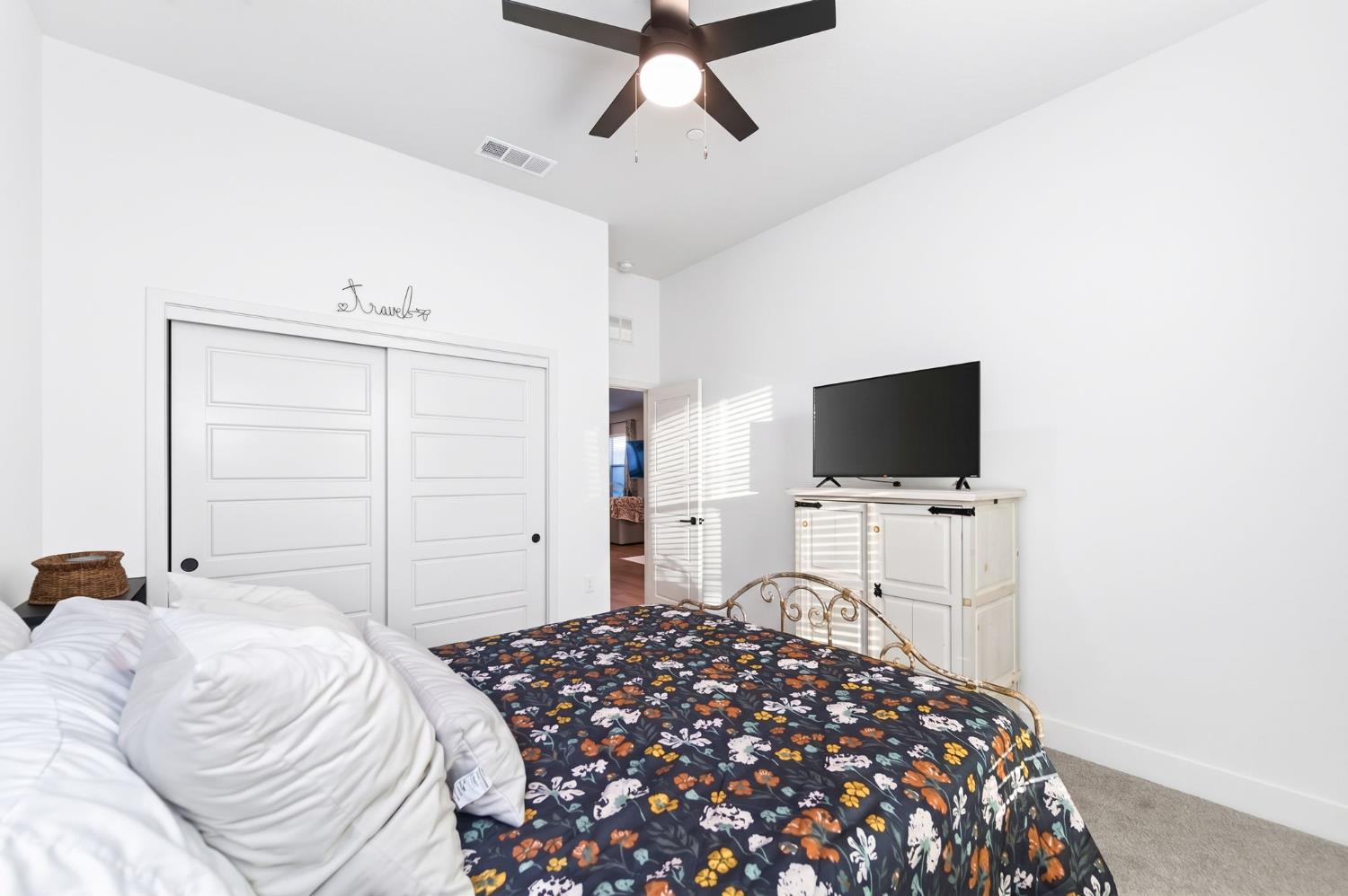 1609 Atlantica Drive South, Madera, CA 93636