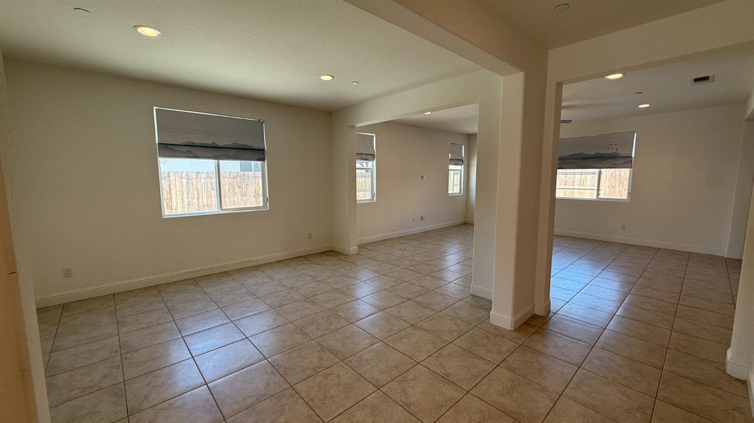 2044 Edward St, Los Banos, CA 93635