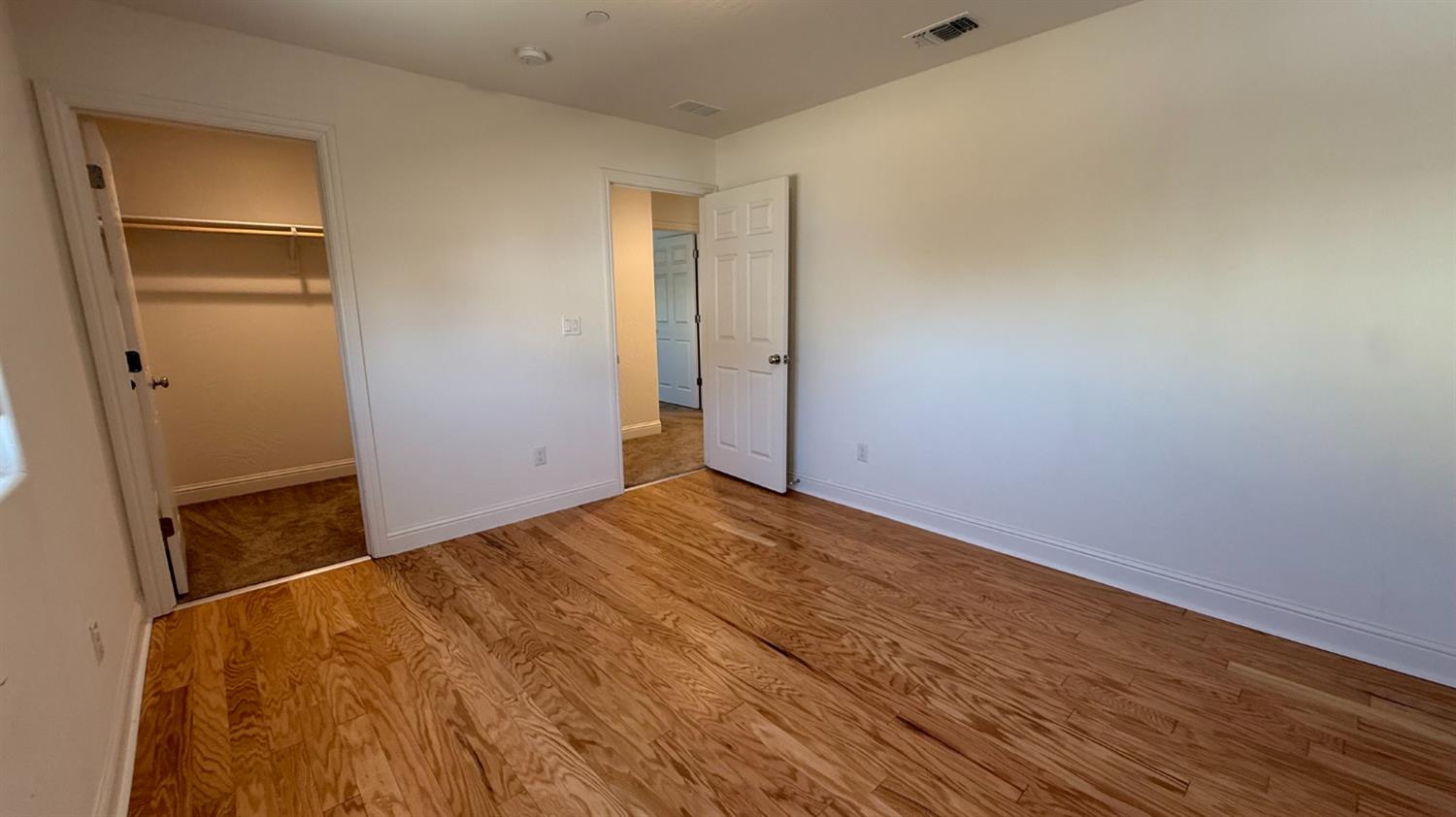 2044 Edward St, Los Banos, CA 93635