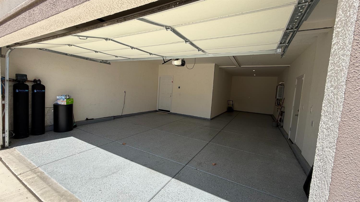 2044 Edward St, Los Banos, CA 93635
