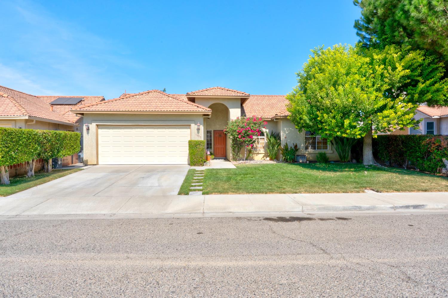 1427 Via Fraga, Gustine, CA 95322