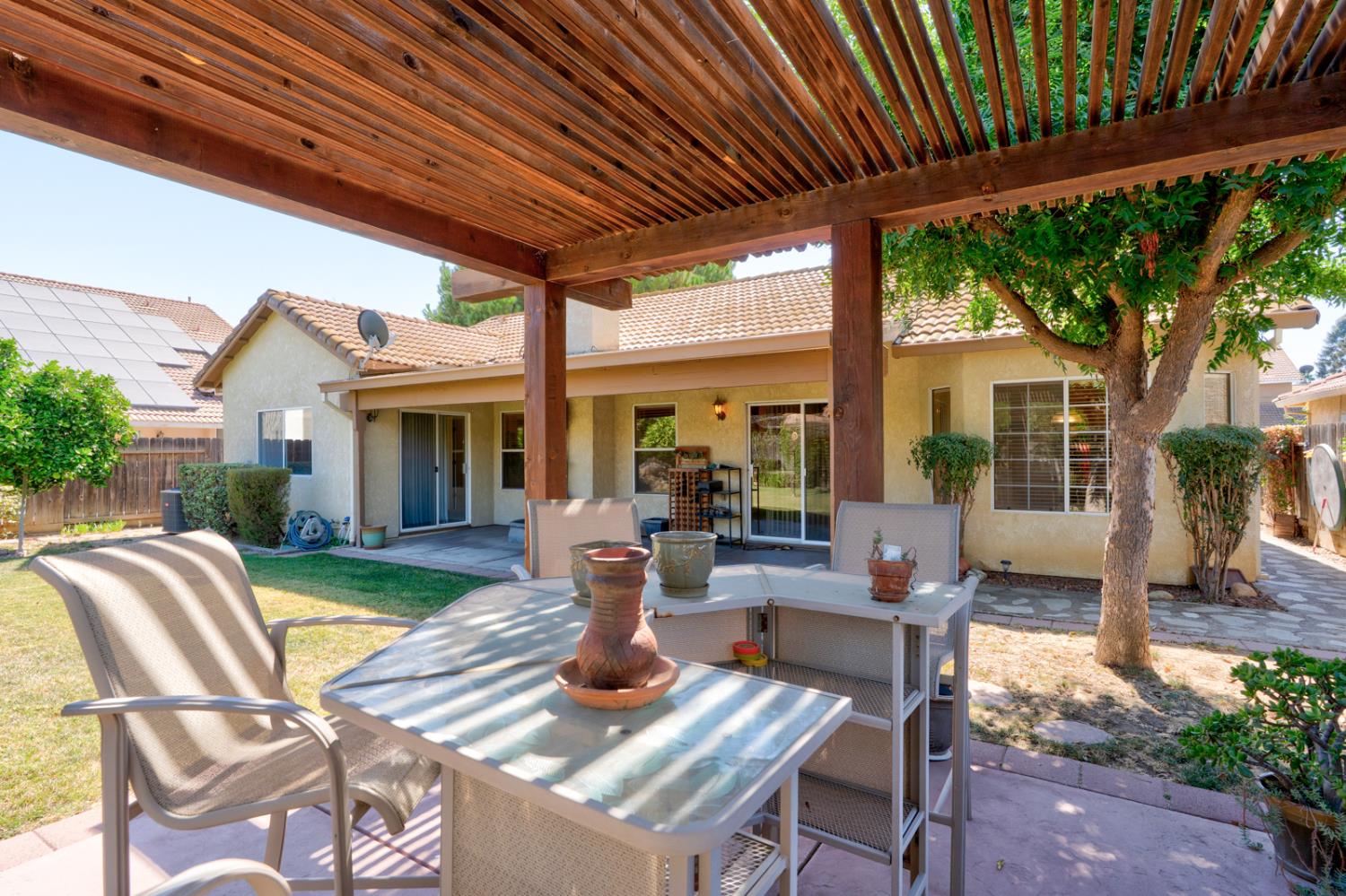 1427 Via Fraga, Gustine, CA 95322