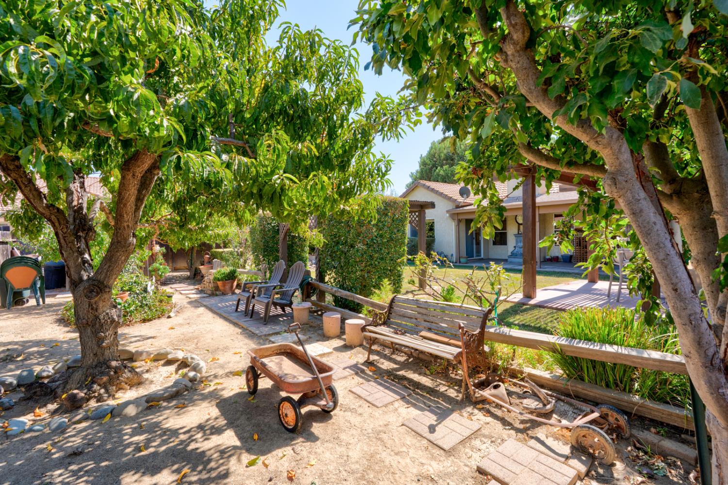 1427 Via Fraga, Gustine, CA 95322