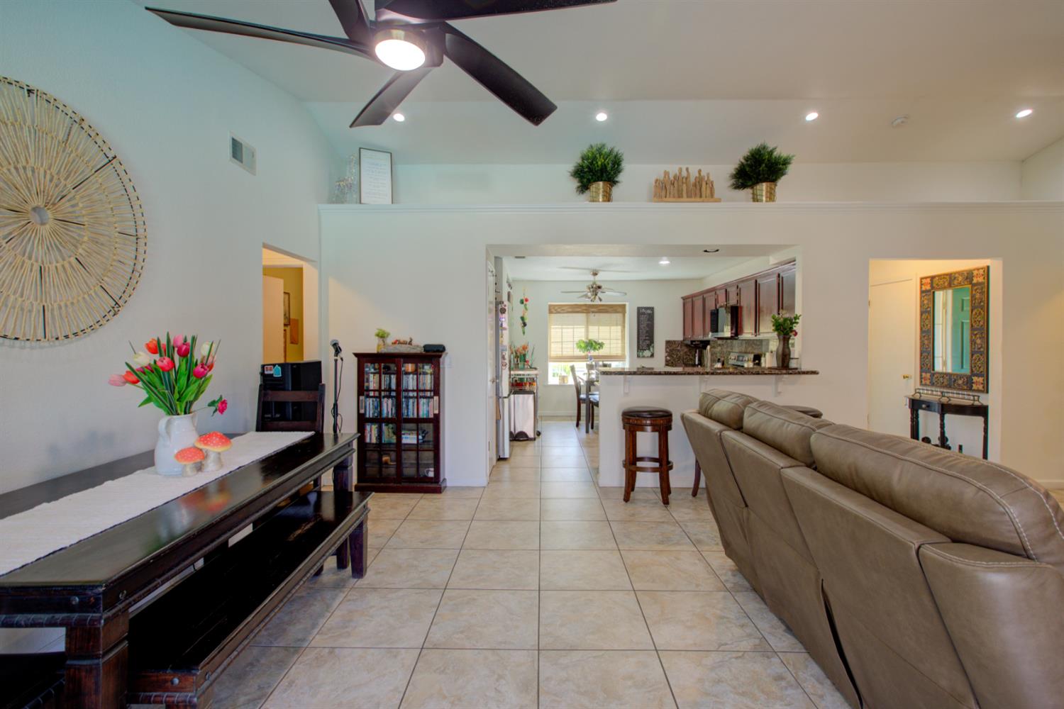 12123 Fearl Dr, Waterford, CA 95386