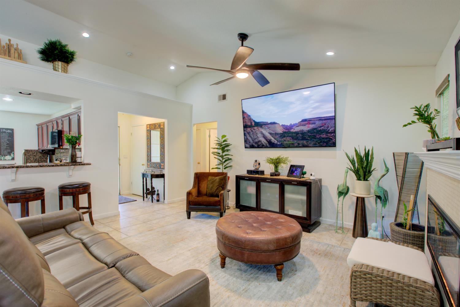 12123 Fearl Dr, Waterford, CA 95386
