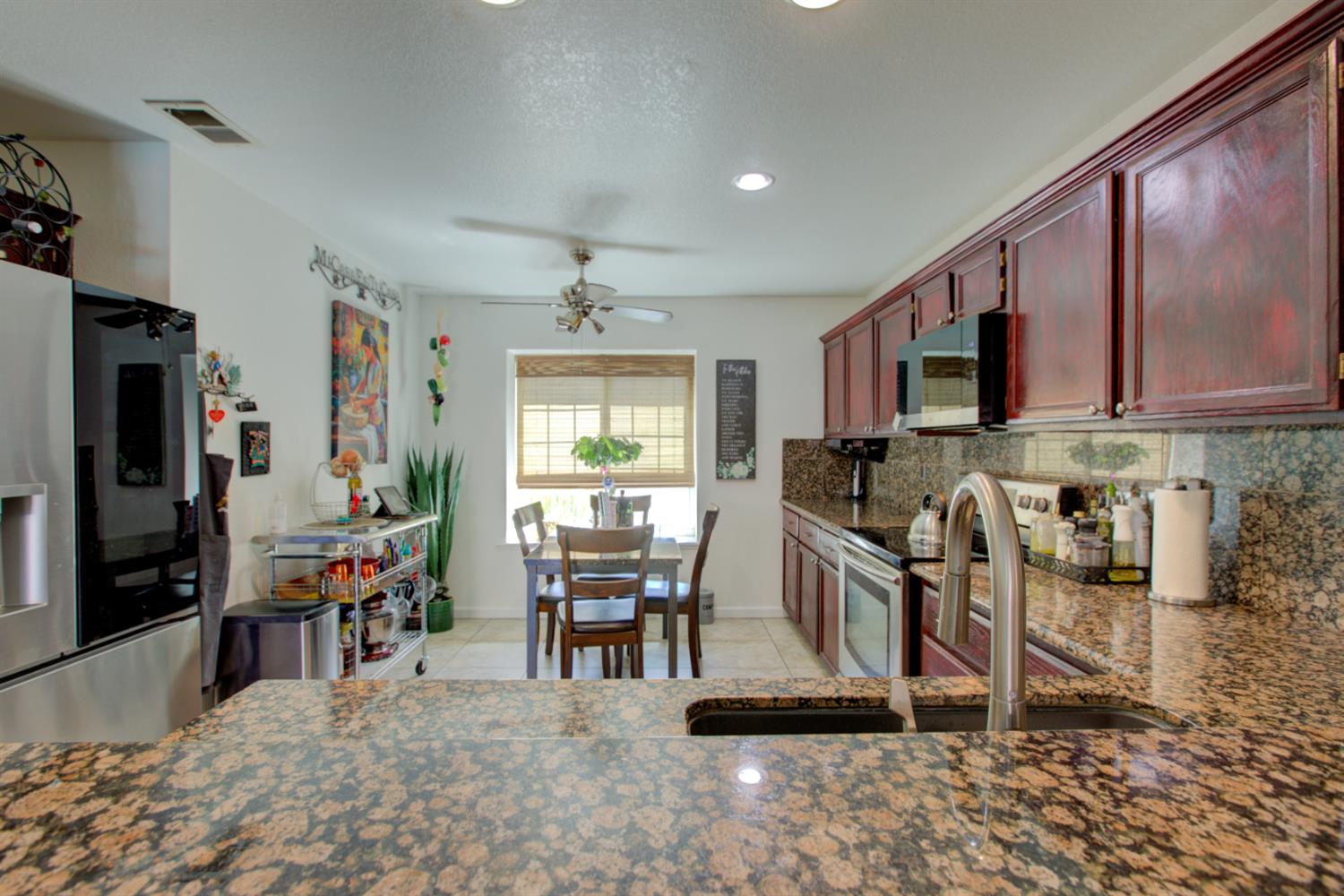 12123 Fearl Dr, Waterford, CA 95386